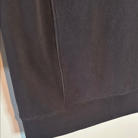 Champion Black Crewneck Sweater - Picture 4 of 8